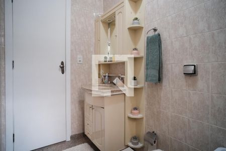 Casa à venda com 170m², 3 quartos e 2 vagasBanheiro 2