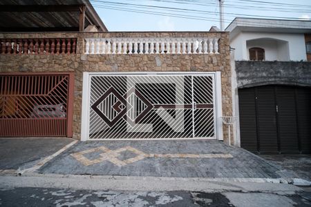 Casa à venda com 170m², 3 quartos e 2 vagasFachada