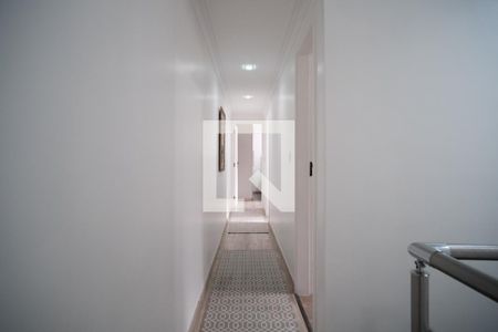 Casa à venda com 170m², 3 quartos e 2 vagasCorredor