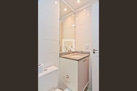 Apartamento à venda com 53m², 2 quartos e 1 vaga Apartamento à venda com 53m², 2 quartos e 1 vagaBanheiro da Suíte