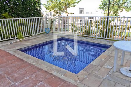 Apartamento à venda com 53m², 2 quartos e 1 vaga Apartamento à venda com 53m², 2 quartos e 1 vagaÁrea comum - Piscina