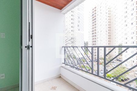 Sacada de apartamento à venda com 3 quartos, 68m² em Continental, Osasco