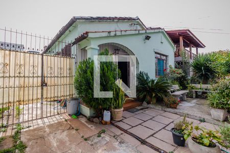 Casa à venda com 190m², 4 quartos e 2 vagasFachada