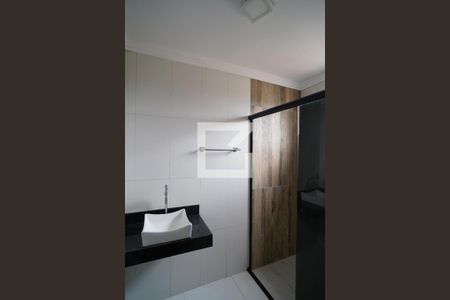 Banheiro da Suíte de casa para alugar com 2 quartos, 90m² em Jardim Parada do Alto, Sorocaba