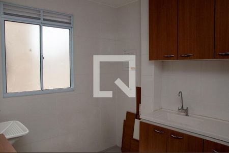 Apartamento para alugar com 45m², 2 quartos e 1 vaga Apartamento para alugar com 45m², 2 quartos e 1 vagaCozinha e Área de Serviço