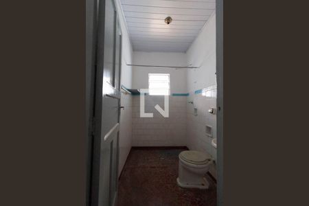 Banheiro de casa de condomínio para alugar com 1 quarto, 60m² em Vila Isolina Mazzei, São Paulo