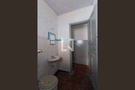 Banheiro de casa de condomínio para alugar com 1 quarto, 60m² em Vila Isolina Mazzei, São Paulo