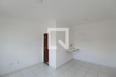 Cozinha de kitnet/studio para alugar com 1 quarto, 23m² em Dona Clara, Belo Horizonte