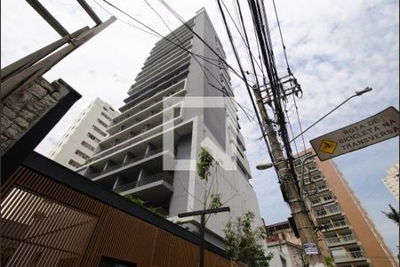 Studio à venda com 27m², 1 quarto e sem vaga Studio à venda com 27m², 1 quarto e sem vagaFachada