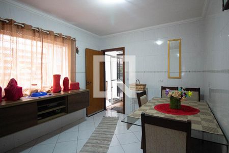 Casa à venda com 140m², 3 quartos e 2 vagasCozinha