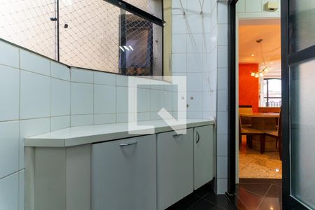 Apartamento para alugar com 71m², 3 quartos e 2 vagasÁrea de Serviço