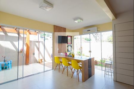 Casa de condomínio à venda com 102m², 3 quartos e 2 vagasÁrea comum