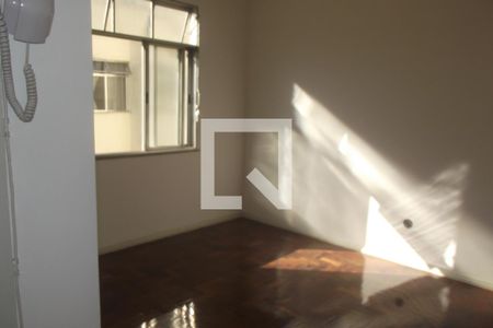 Quarto 1 de apartamento para alugar com 2 quartos, 45m² em Higienópolis, Rio de Janeiro