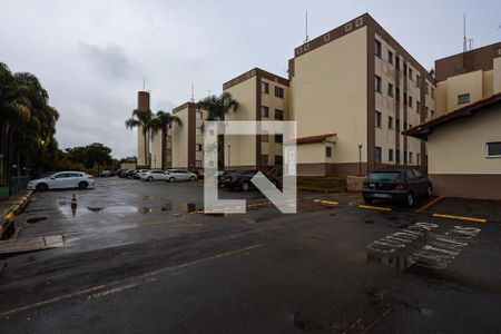 Apartamento para alugar com 45m², 2 quartos e 1 vagaÁrea comum - fachada do prédio e estacionamento