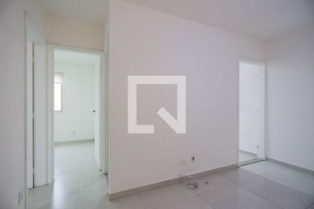 Sala  de apartamento para alugar com 2 quartos, 45m² em Jardim da Glória, Cotia