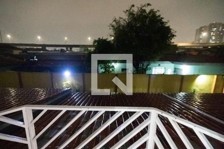 Casa de condomínio para alugar com 102m², 2 quartos e 2 vagasVaranda do Quarto