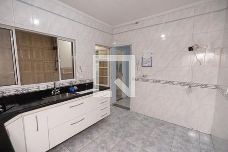 Cozinha de casa de condomínio para alugar com 2 quartos, 102m² em Guaiaúna, São Paulo