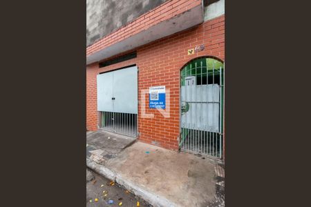 Casa para alugar com 100m², 3 quartos e 1 vaga Casa para alugar com 100m², 3 quartos e 1 vagaFachada