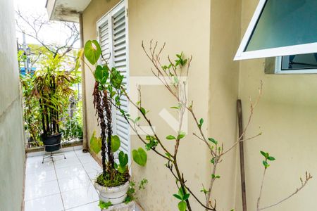 Casa para alugar com 140m², 4 quartos e 1 vagavaranda