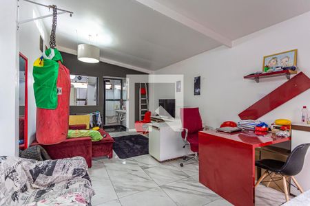Casa para alugar com 143m², 1 quarto e 3 vagas Casa para alugar com 143m², 1 quarto e 3 vagasCasa Fundos - Sala