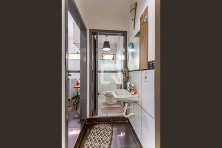 Casa para alugar com 143m², 1 quarto e 3 vagas Casa para alugar com 143m², 1 quarto e 3 vagasCasa Fundos - Banheiro