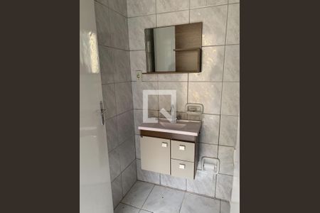 Banheiro de casa para alugar com 2 quartos, 52m² em Adalgisa, Osasco