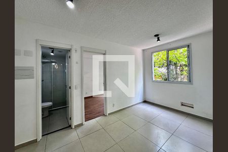 Sala de apartamento para alugar com 2 quartos, 34m² em Santo Amaro, São Paulo