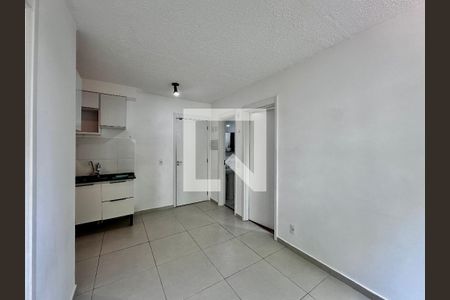 Sala de apartamento para alugar com 2 quartos, 34m² em Santo Amaro, São Paulo