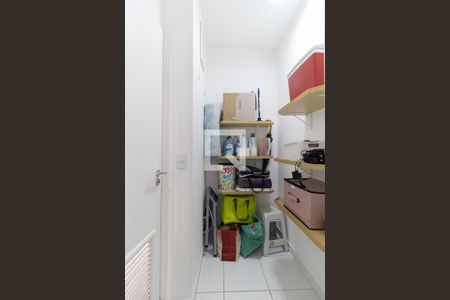 Apartamento à venda com 120m², 2 quartos e 2 vagasQuarto de Serviço