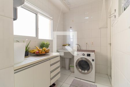 Apartamento à venda com 120m², 2 quartos e 2 vagasLavanderia