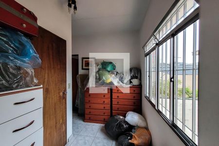 Casa à venda com 165m², 6 quartos e 4 vagas Casa à venda com 165m², 6 quartos e 4 vagasSala de Estar (casa de hospedes)