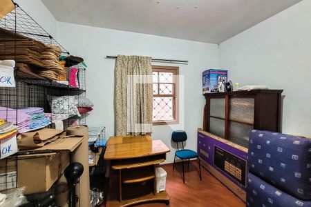 Casa à venda com 165m², 6 quartos e 4 vagas Casa à venda com 165m², 6 quartos e 4 vagasQuarto 3