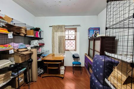 Casa à venda com 165m², 6 quartos e 4 vagas Casa à venda com 165m², 6 quartos e 4 vagasQuarto 3