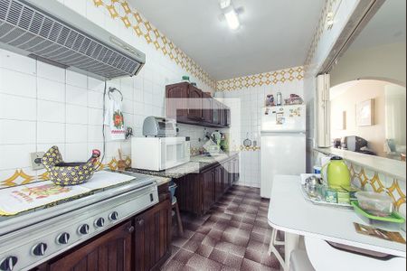 Apartamento à venda com 3 quartos, 124m² em Santa Lúcia, Belo Horizonte