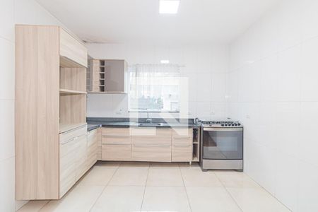 Sala e Cozinha de casa para alugar com 2 quartos, 230m² em Vila Gustavo, São Paulo