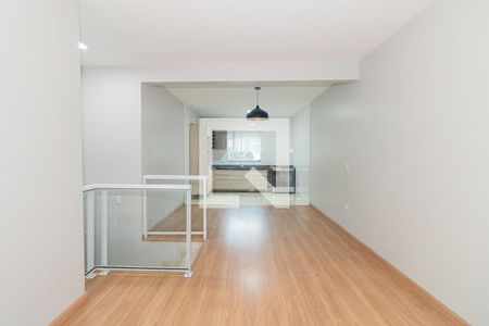 Sala e Cozinha de casa para alugar com 2 quartos, 230m² em Vila Gustavo, São Paulo