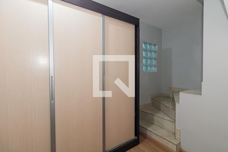 Casa para alugar com 230m², 2 quartos e 1 vagaHall