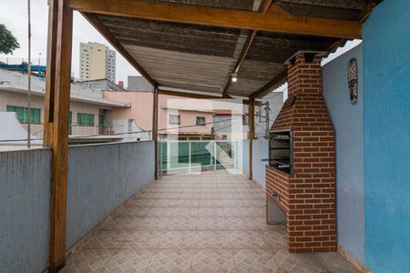 Casa para alugar com 230m², 2 quartos e 1 vagaÁrea de Serviço e Churrasqueira