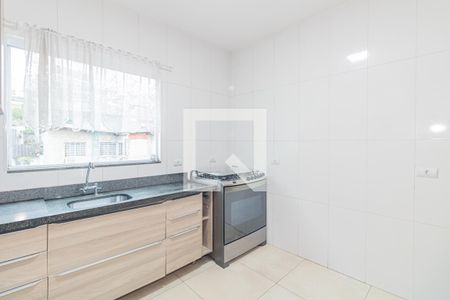 Sala e Cozinha de casa para alugar com 2 quartos, 230m² em Vila Gustavo, São Paulo