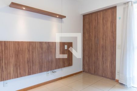 Apartamento à venda com 28m², 1 quarto e 1 vaga Apartamento à venda com 28m², 1 quarto e 1 vagaSuíte
