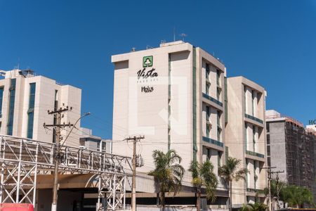 Apartamento à venda com 28m², 1 quarto e 1 vaga Apartamento à venda com 28m², 1 quarto e 1 vagaFachada do Condomínio