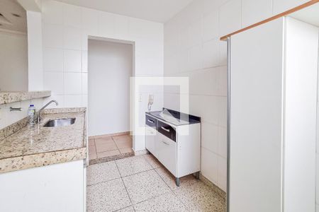 Apartamento à venda com 42m², 2 quartos e 1 vaga Apartamento à venda com 42m², 2 quartos e 1 vagaCozinha e Área de Serviço