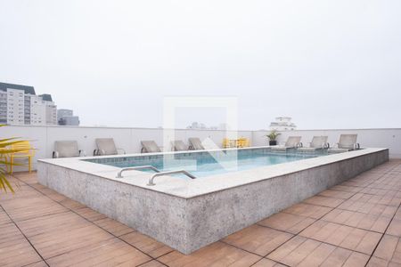 Studio à venda com 31m², 1 quarto e sem vaga Studio à venda com 31m², 1 quarto e sem vagaÁrea comum - Piscina