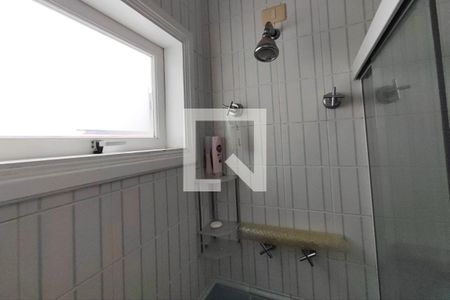 Casa de condomínio à venda com 480m², 5 quartos e 6 vagas Casa de condomínio à venda com 480m², 5 quartos e 6 vagasBanheiro da suíte 4