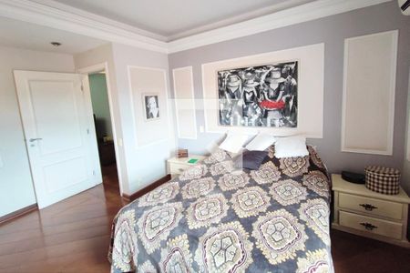 Casa de condomínio à venda com 480m², 5 quartos e 6 vagas Casa de condomínio à venda com 480m², 5 quartos e 6 vagasQuarto suite 3