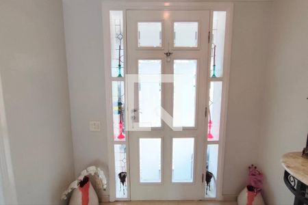 Casa de condomínio à venda com 480m², 5 quartos e 6 vagas Casa de condomínio à venda com 480m², 5 quartos e 6 vagasHall de entrada