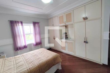 Casa de condomínio à venda com 480m², 5 quartos e 6 vagas Casa de condomínio à venda com 480m², 5 quartos e 6 vagasQuarto suíte 2