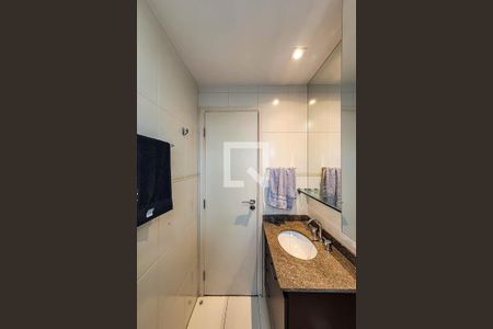 Apartamento para alugar com 186m², 3 quartos e 3 vagas Apartamento para alugar com 186m², 3 quartos e 3 vagasBanheiro Suíte 1