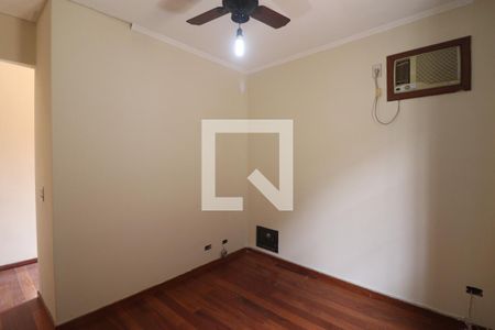 Quarto 1  de casa para alugar com 4 quartos, 380m² em Vila Guaca, São Paulo