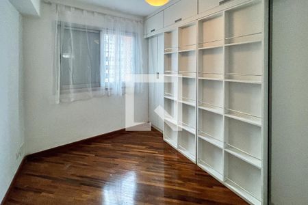 Quarto  de apartamento para alugar com 3 quartos, 94m² em Indianópolis, São Paulo